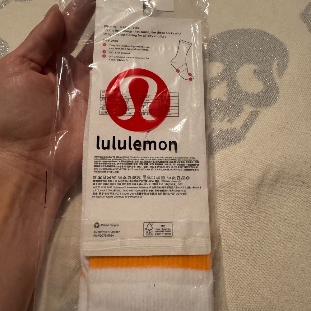 lululemon athletica Daily Essentials White and Yellow Crew Socks - Picture 2 of 6